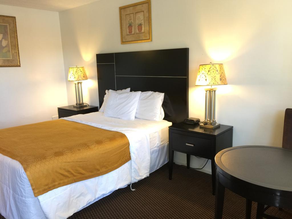 Tropics Motor Hotel Индио Экстерьер фото